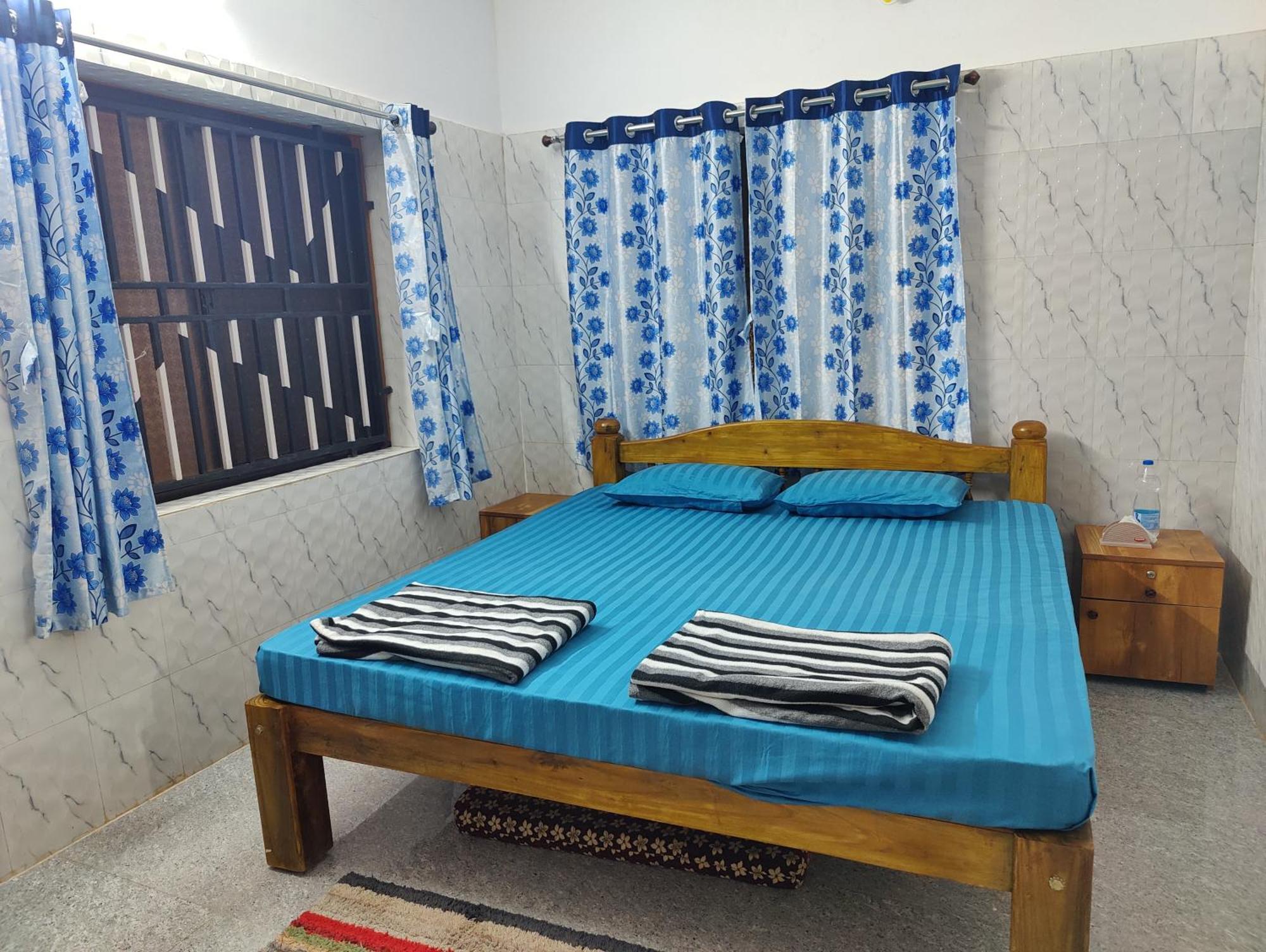 Artkarna Hotel Gokarna  Room photo