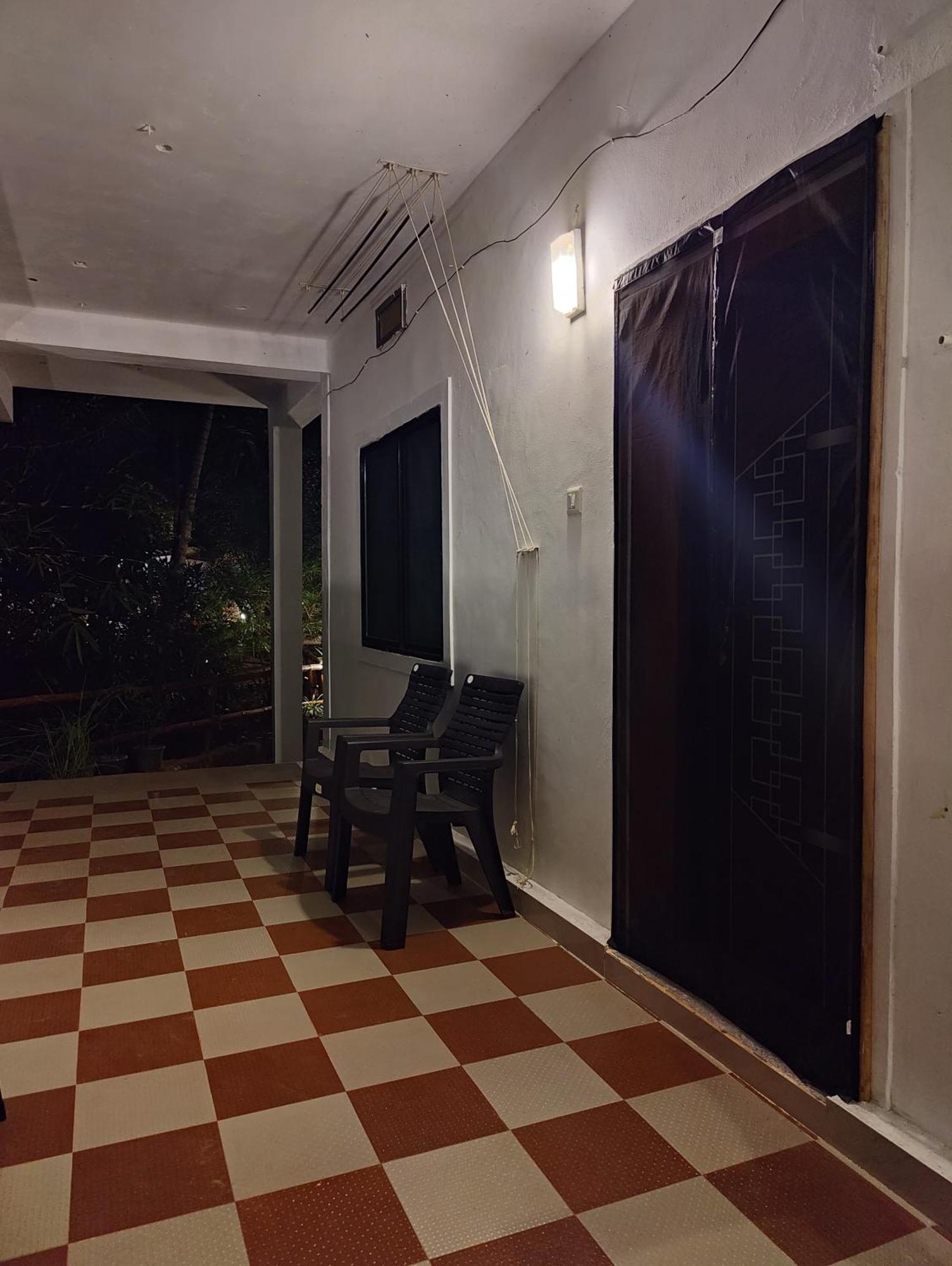 Artkarna Hotel Gokarna  Room photo